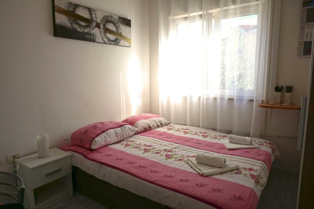 Apartment Umag Nelly Bagian luar foto